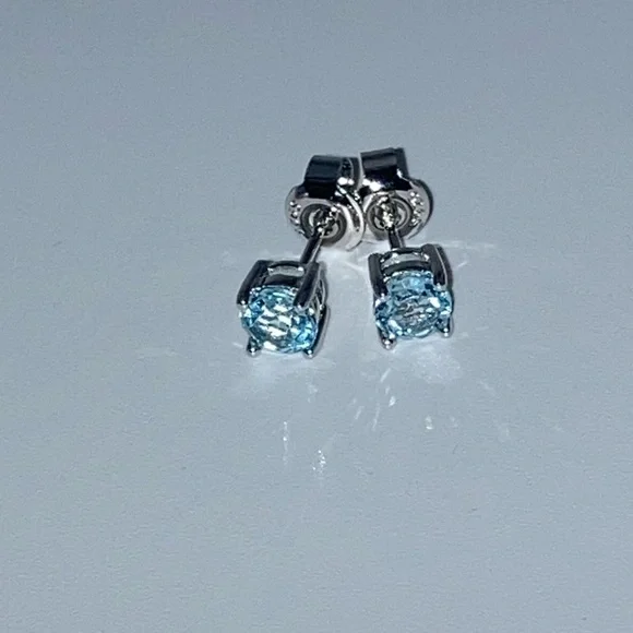 925 Silver Sky Blue Topaz Stud Earrings Natural Gemstone - Picture 4 of 5